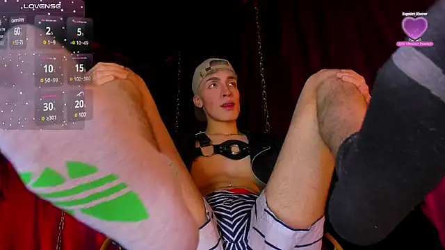 Snapshot of Angel_Snowhotxxx chatting on March 21, 9:01 pm Angel Snowhotxxx online show from March 21, 9:01 pm