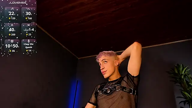 Snapshot of Angel_Snowhotxxx chatting on September 21, 12:56 am Angel Snowhotxxx online show from September 21, 12:56 am