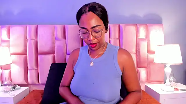 Snapshot of dirtyvictoria chatting on September 18, 3:47 pm dirtyvictoria online show from September 18, 3:47 pm