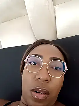 Snapshot of dirtyvictoria chatting on October 12, 12:09 am dirtyvictoria online show from October 12, 12:09 am