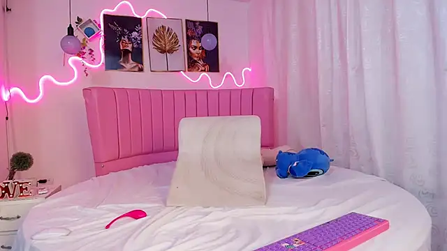 Azul horney online show from February 13, 12:46 am