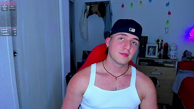 liam oficial02 online show from December 19, 9:51 am