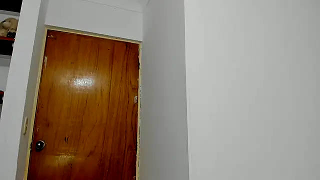 avellanatammy online show from February 9, 12:28 am