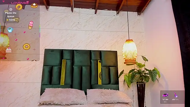 Taiissa  online show from September 26, 10:47 pm