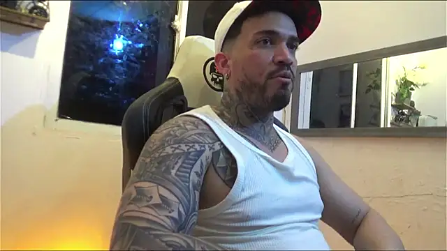 Angel sex latin online show from January 18, 6:56 am