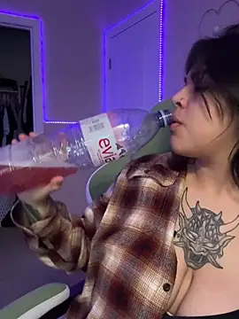 miacanela xo online show from February 11, 6:51 am