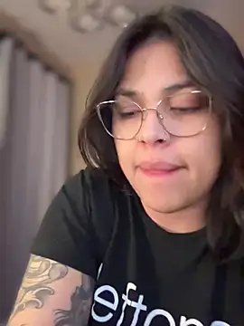 miacanela xo online show from March 17, 1:35 am