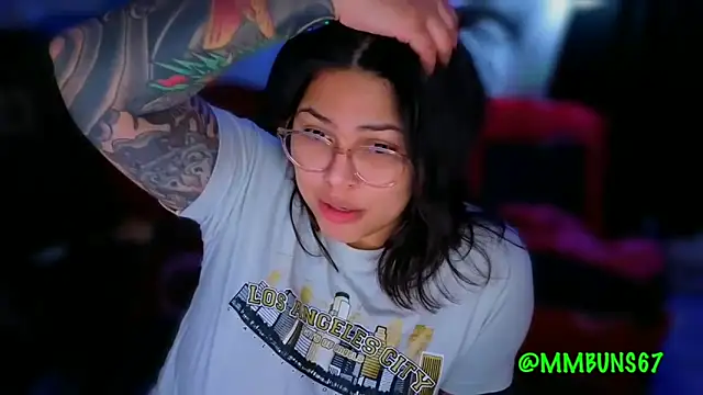 miacanela xo online show from November 9, 2:32 am