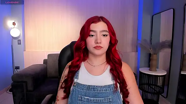 ViolettCastel online show from February 18, 7:19 pm