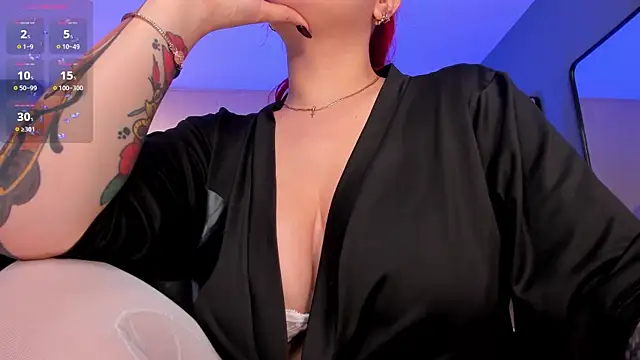 ViolettCastel online show from February 20, 1:46 am