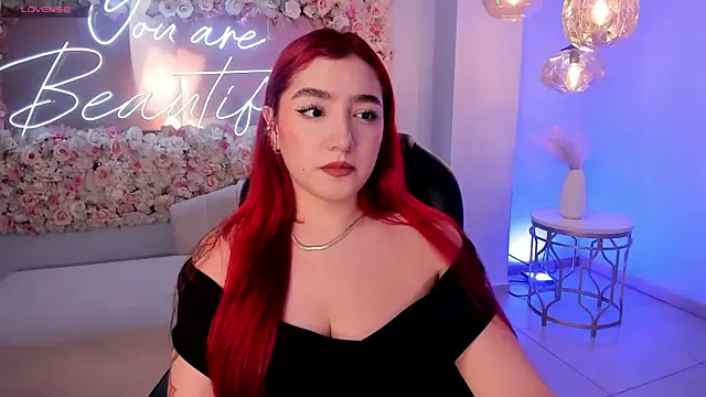 ViolettCastel online show from September 20, 7:48 pm