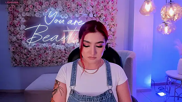 ViolettCastel online show from September 22, 6:21 pm