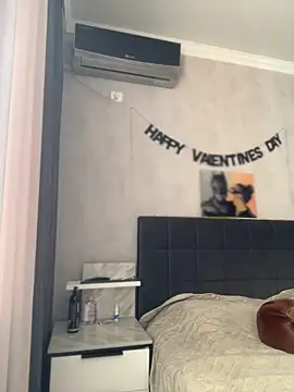 Snapshot of LoveGameSexx chatting on March 1, 8:13 am LoveGameSexx online show from March 1, 8:13 am