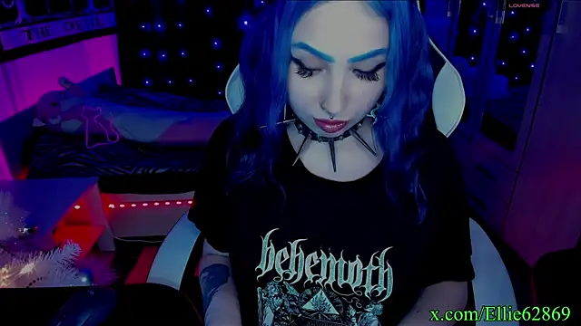 Kitty goth online show from January 11, 9:25 pm
