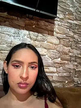 Snapshot of twohornys chatting on November 13, 10:08 pm twohornys online show from November 13, 10:08 pm