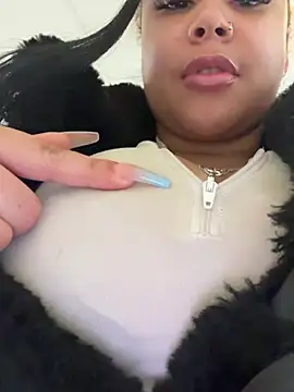 HaileyDiana online show from March 9, 8:51 am