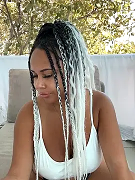 HaileyDiana online show from September 23, 11:46 am