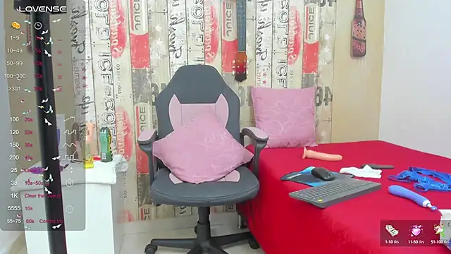 Snapshot of galatea_rous chatting on February 7, 11:24 pm galatea rous online show from February 7, 11:24 pm