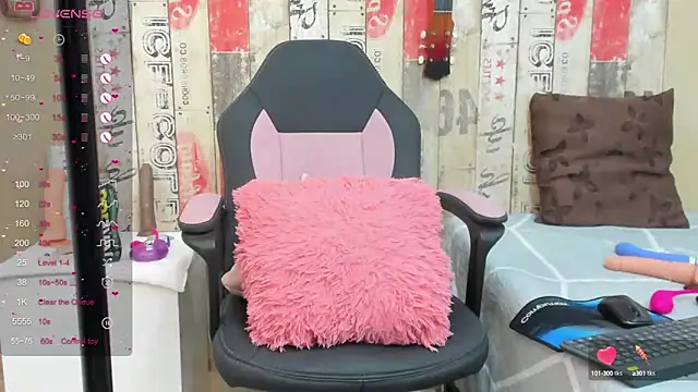 Snapshot of galatea_rous chatting on February 10, 10:40 pm galatea rous online show from February 10, 10:40 pm