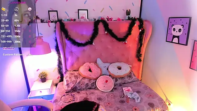 Snapshot of Melissa_Koster chatting on December 31, 2:25 pm Melissa Koster online show from December 31, 2:25 pm