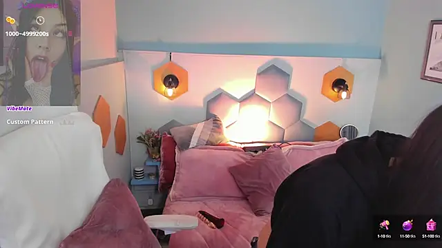 Snapshot of Melissa_Koster chatting on January 4, 10:13 pm Melissa Koster online show from January 4, 10:13 pm