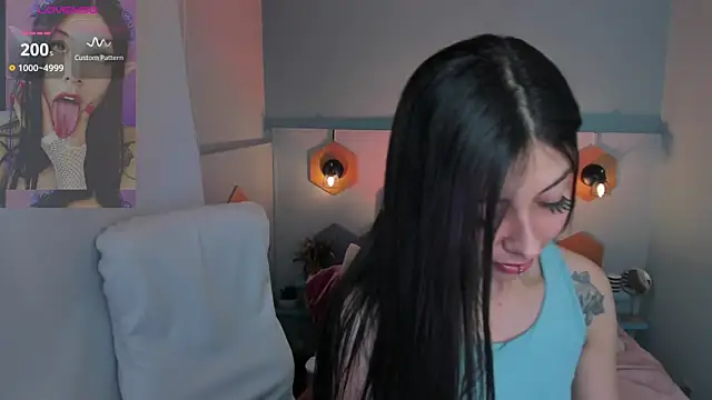 Snapshot of Melissa_Koster chatting on January 25, 12:38 am Melissa Koster online show from January 25, 12:38 am