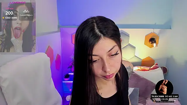 Snapshot of Melissa_Koster chatting on February 6, 10:43 pm Melissa Koster online show from February 6, 10:43 pm