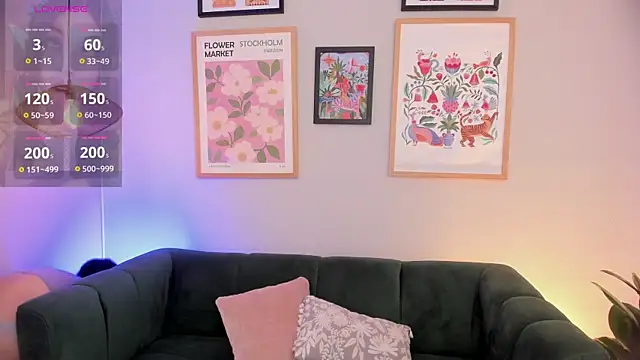 Snapshot of Melissa_Koster chatting on October 18, 9:32 am Melissa Koster online show from October 18, 9:32 am