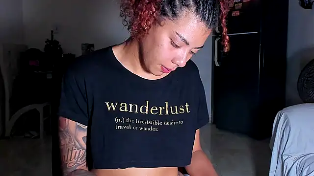 Snapshot of kerlysmith_24 chatting on December 15, 2:10 pm kerlysmith 24 online show from December 15, 2:10 pm