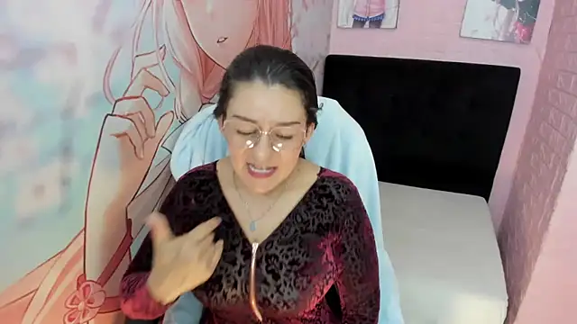 AllysonMilf69 online show from November 1, 2:19 pm