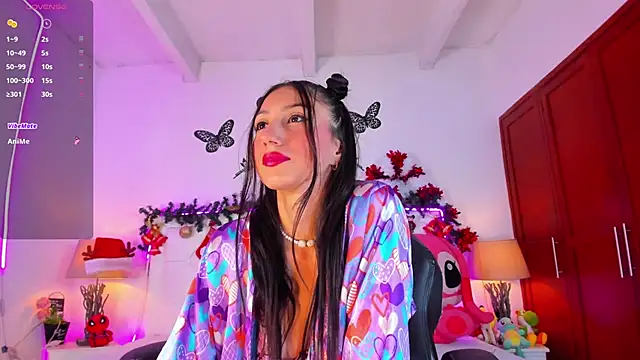 Snapshot of LyaEvanss chatting on December 19, 2:45 am LyaEvanss online show from December 19, 2:45 am