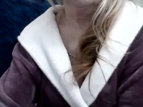 CarlyTreat online show from January 11, 5:18 pm