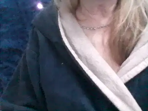 CarlyTreat online show from January 14, 5:01 pm