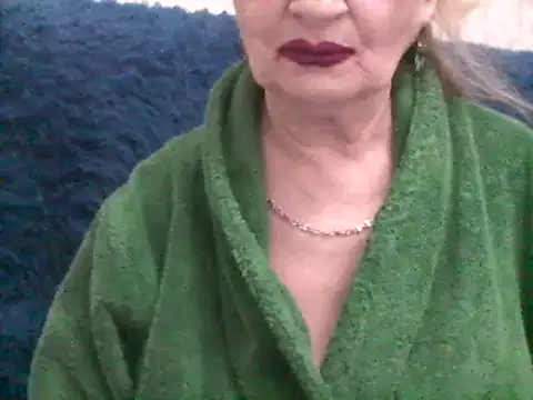 CarlyTreat online show from February 18, 6:04 pm