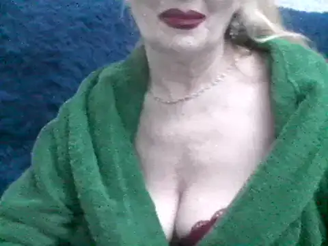 CarlyTreat online show from February 18, 9:09 pm