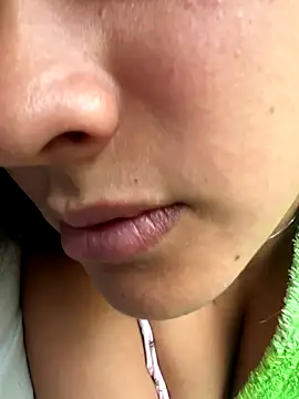 Shanonsex2 online show from October 17, 8:33 pm