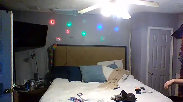 trash4cash online show from November 14, 6:50 pm