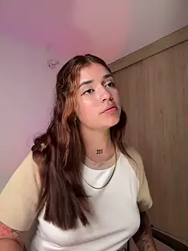 JoselinFlower  online show from December 4, 6:33 am