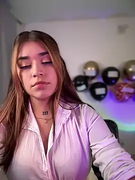 JoselinFlower  online show from December 31, 9:28 pm