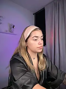 JoselinFlower  online show from November 23, 2:44 am