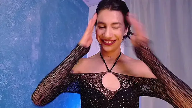 sofiaa grey  online show from January 14, 4:50 pm