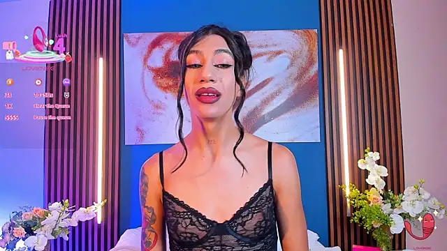 sofiaa grey  online show from September 18, 1:35 pm