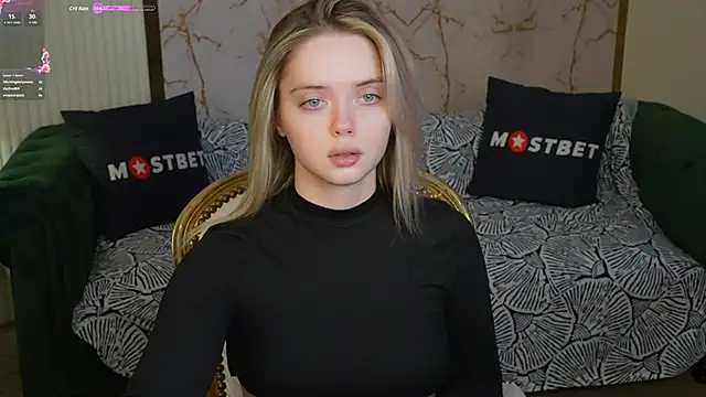 Cassy-Celestial  online show from December 14, 11:45 pm