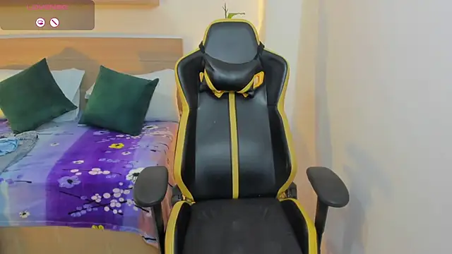 aurora rodriguez online show from January 17, 6:44 pm