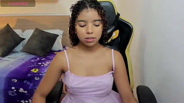 aurora rodriguez online show from January 28, 12:11 pm