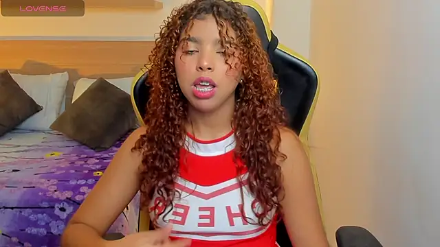 aurora rodriguez online show from February 12, 12:12 pm