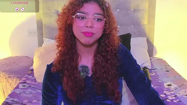 aurora rodriguez online show from March 7, 2:46 am