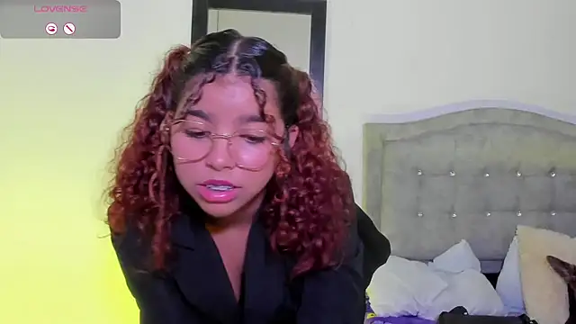 aurora rodriguez online show from March 16, 6:53 am