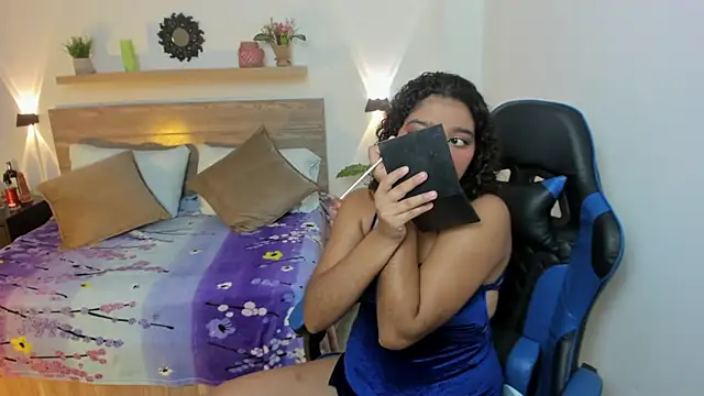 aurora rodriguez online show from October 23, 12:48 pm