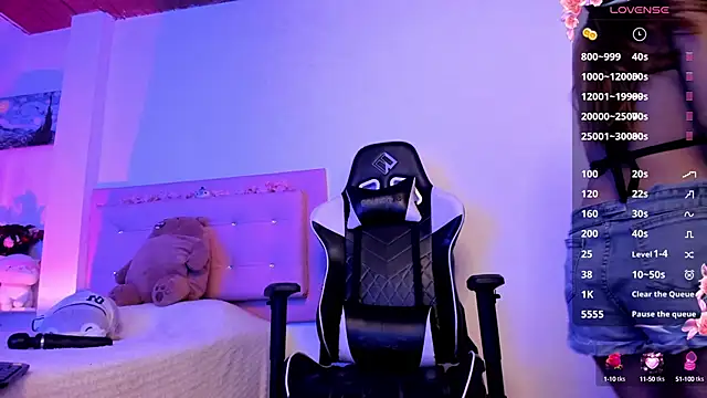 little jade online show from February 5, 5:31 pm